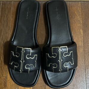 Women’s Tory Burch black sandals size 9